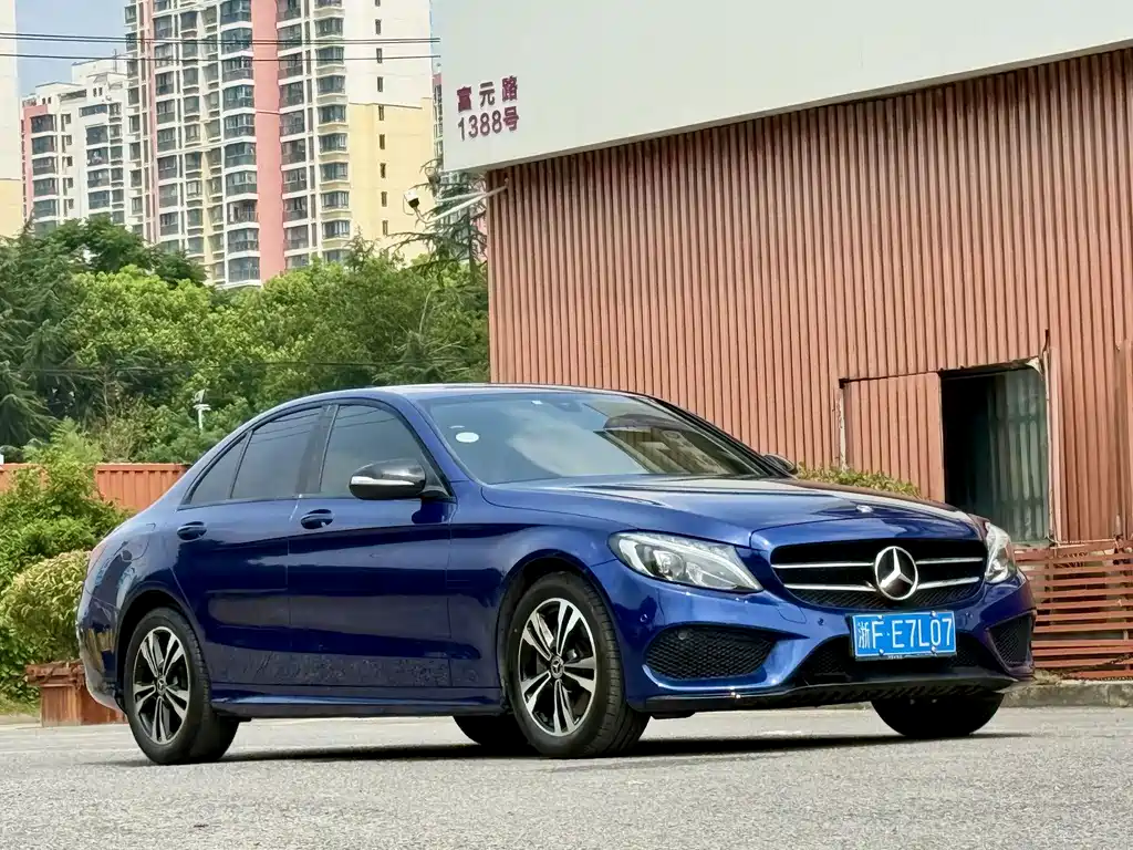 Mercedes-Benz C-Class 2018 — фото 8
