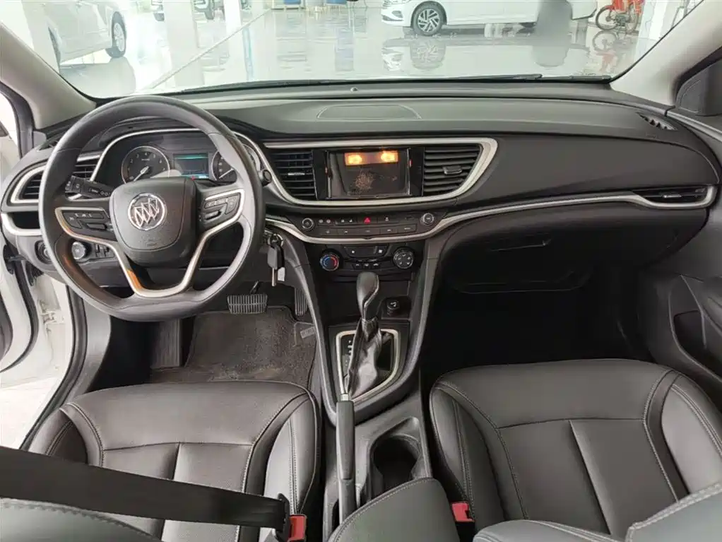 Buick Excelle 2021 — фото 10