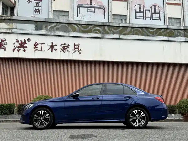 Mercedes-Benz C-Class 2018