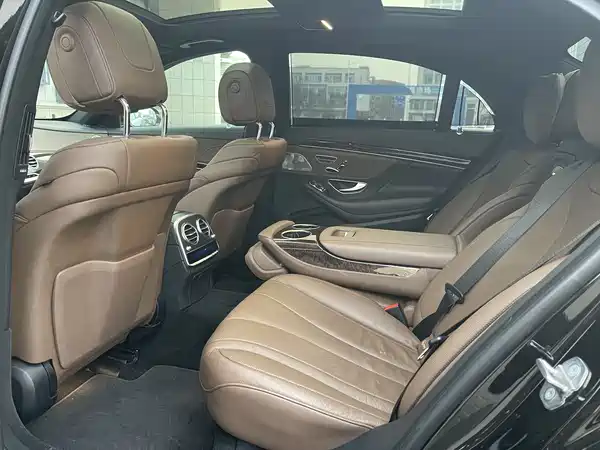 Mercedes-Benz S-Class 2020