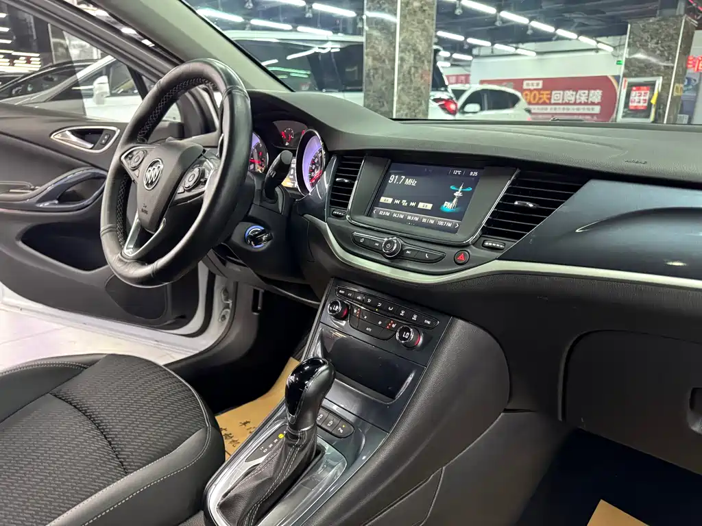 Buick Verano 2016 — фото 10