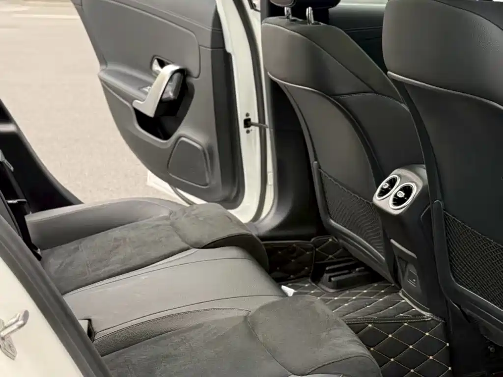 Mercedes-Benz A-Class 2021 — фото 9