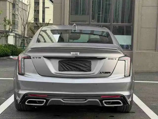 Cadillac CT5 2025 — фото 8