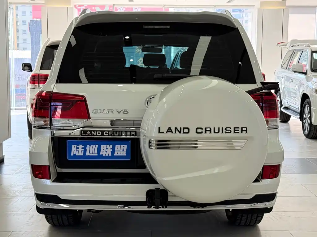 Toyota Land Cruiser 2019 — фото 19