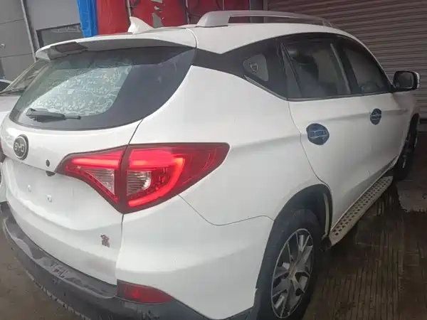 BYD Song 2016