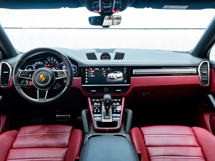 Porsche Cayenne 2023 — фото 13