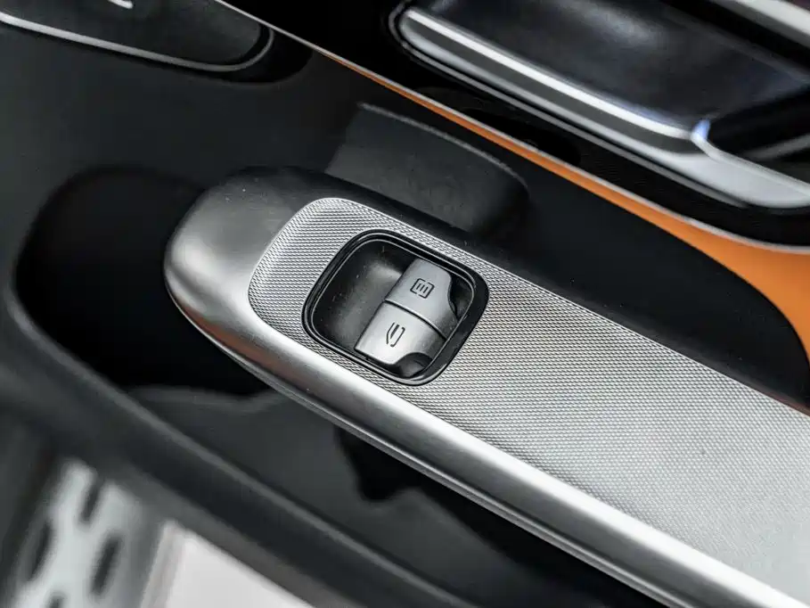 Mercedes-Benz GLC 2024 — фото 28