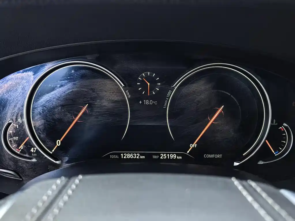 BMW 6 Series GT 2018 — фото 11