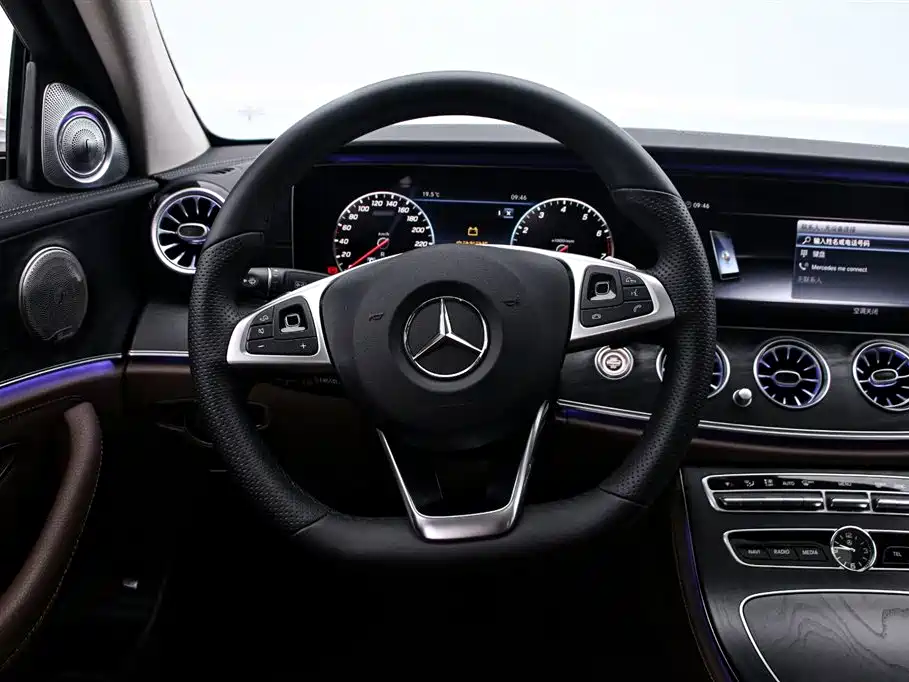 Mercedes-Benz E-Class 2018 — фото 7