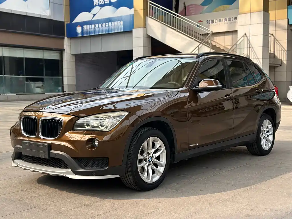 BMW X1 2015 — фото 1