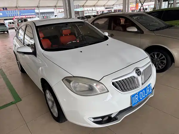 Brilliance H330 2015