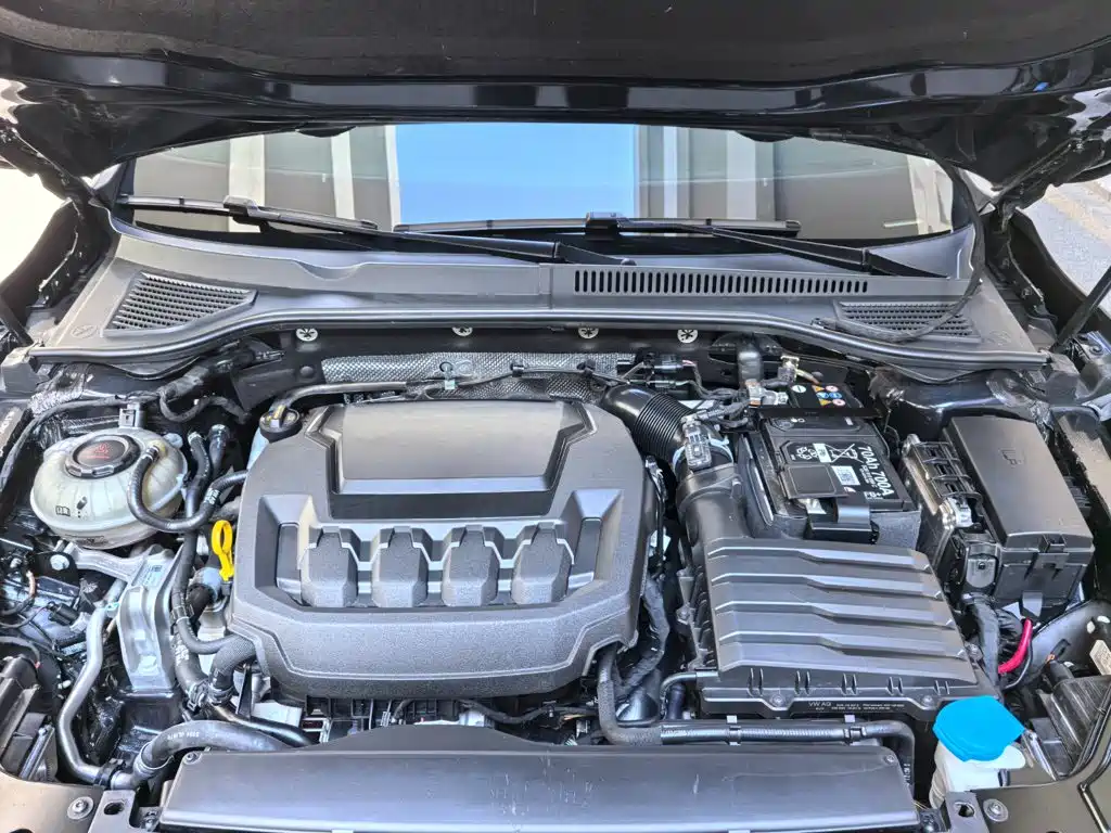 Volkswagen Passat 2025