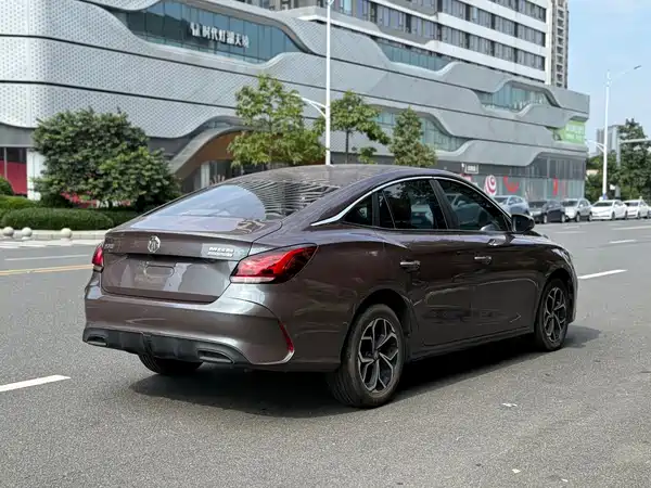 MG5 2022