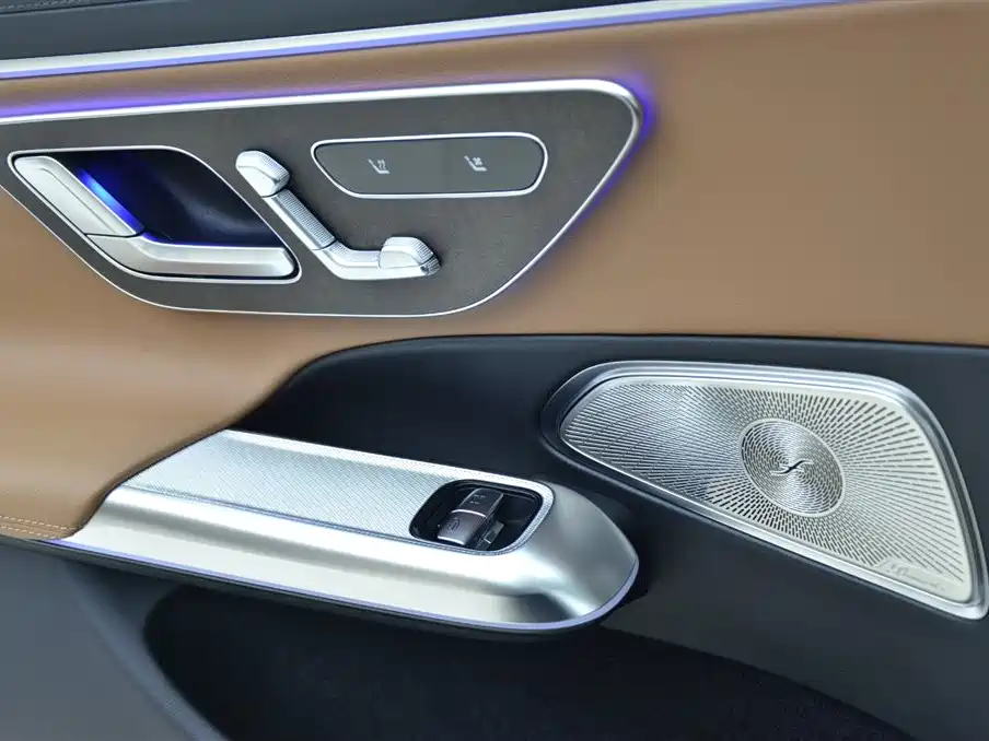 Mercedes-Benz E-Class 2026 — фото 11