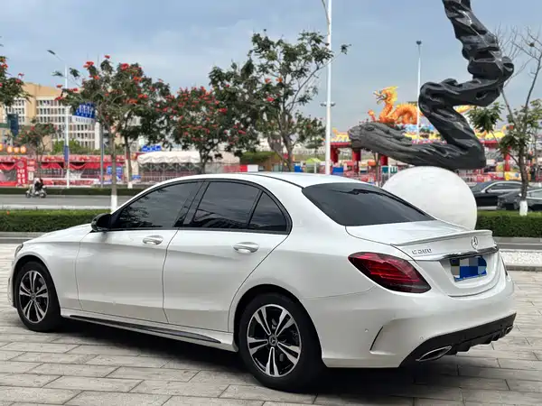 Mercedes-Benz C-Class 2019