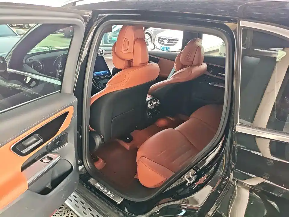 Mercedes-Benz GLC 2024