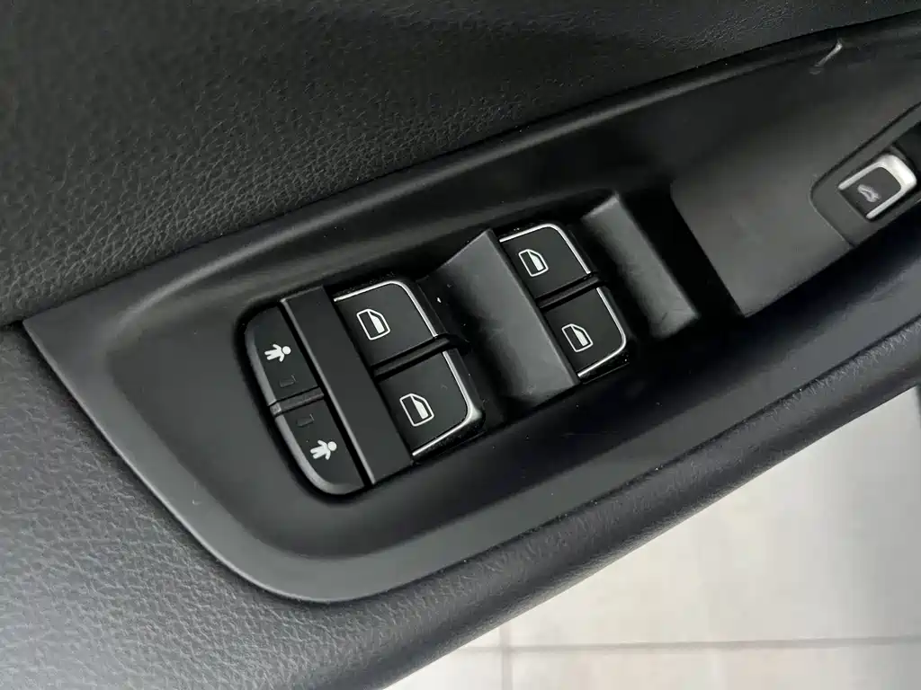 Audi A6L 2017 — фото 10