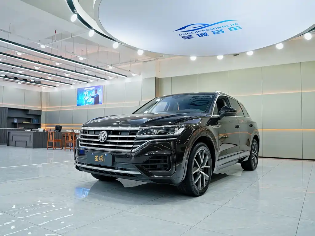 Volkswagen Touareg 2019 — фото 1