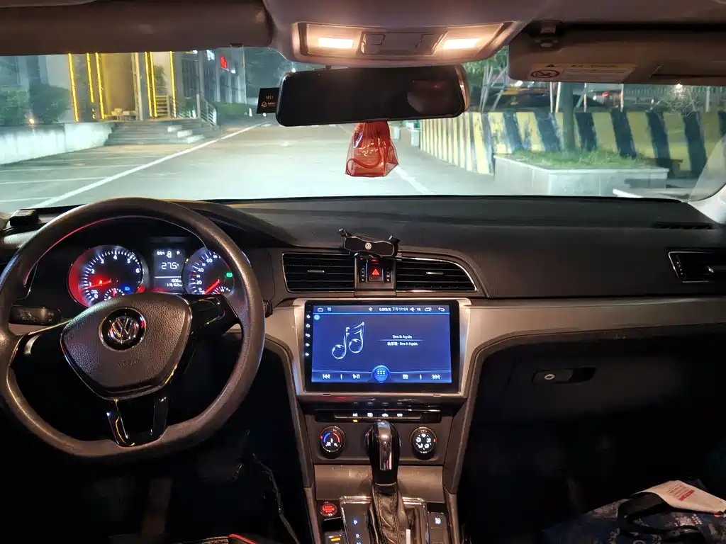 Volkswagen Lamando 2015