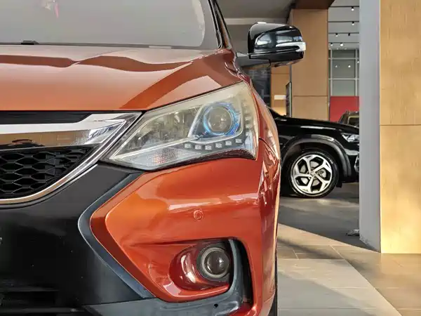 BYD Song 2015