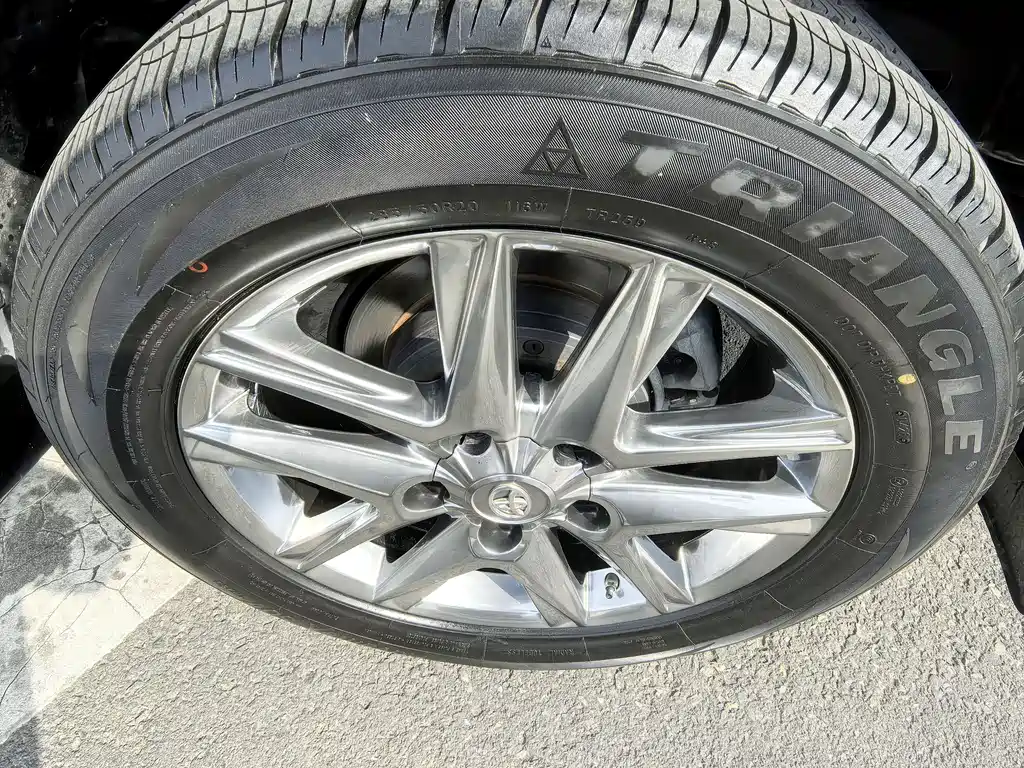 Lexus LX 2013 — фото 17
