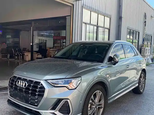 Audi Q3 2022