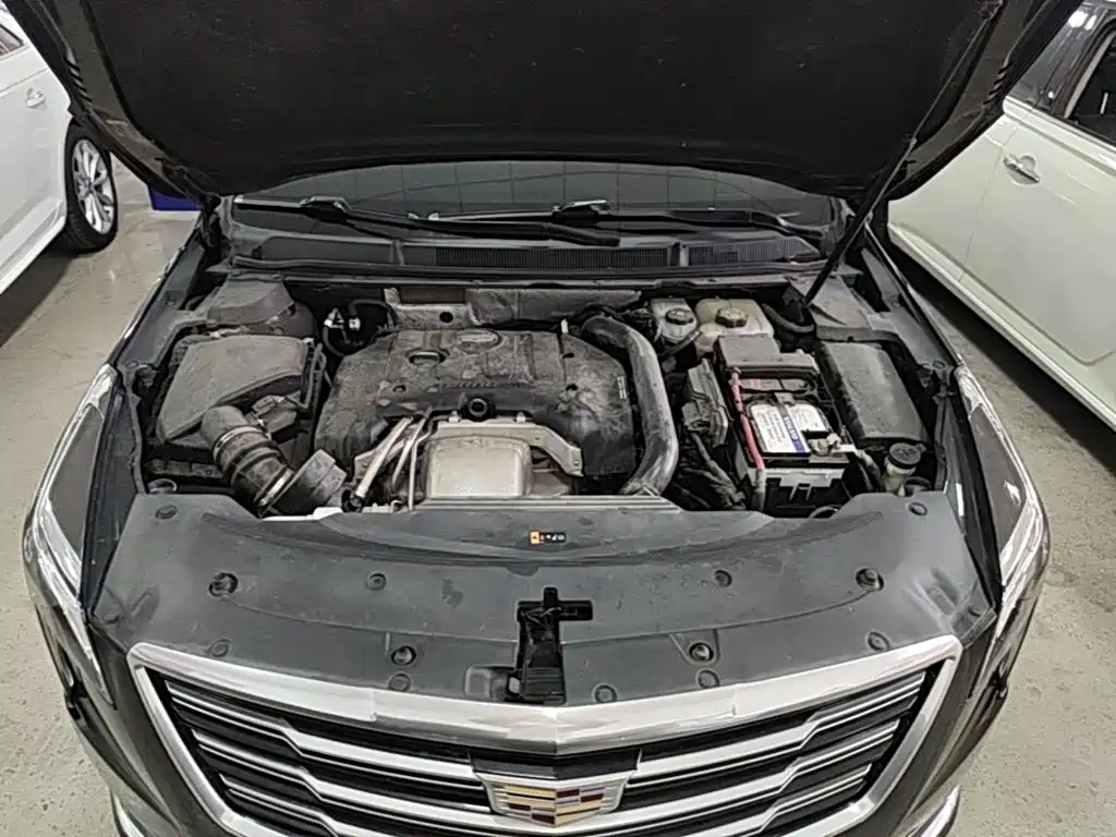 Cadillac XTS 2018 — фото 20