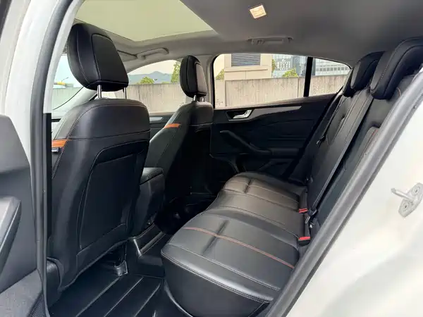 Ford Focus 2023