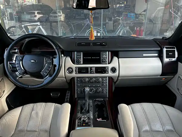 Land Rover Range Rover 2012