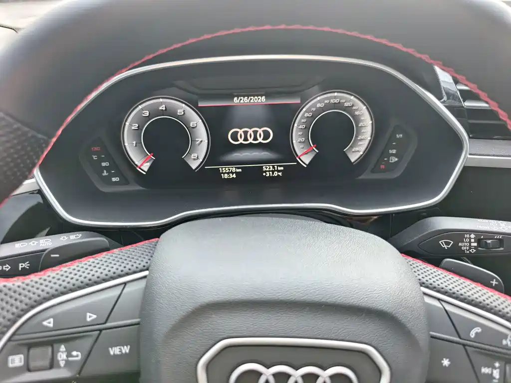 Audi Q3 2022 — фото 14