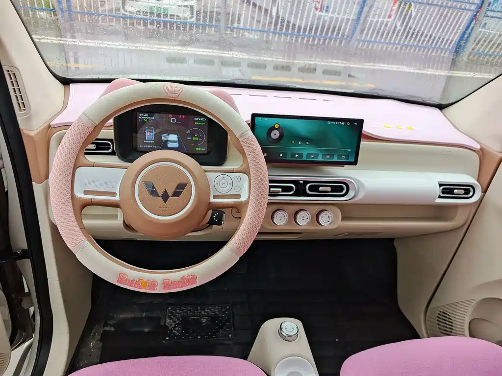Wuling Hongguang MINIEV 2025