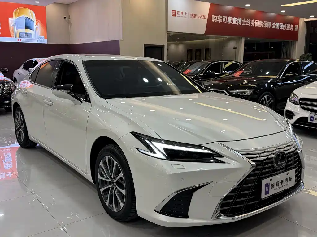 Lexus ES 2025 — фото 2