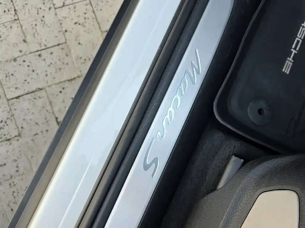 Porsche Macan 2016 — фото 10