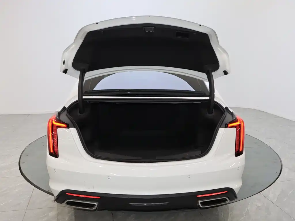 Cadillac CT5 2023 — фото 17