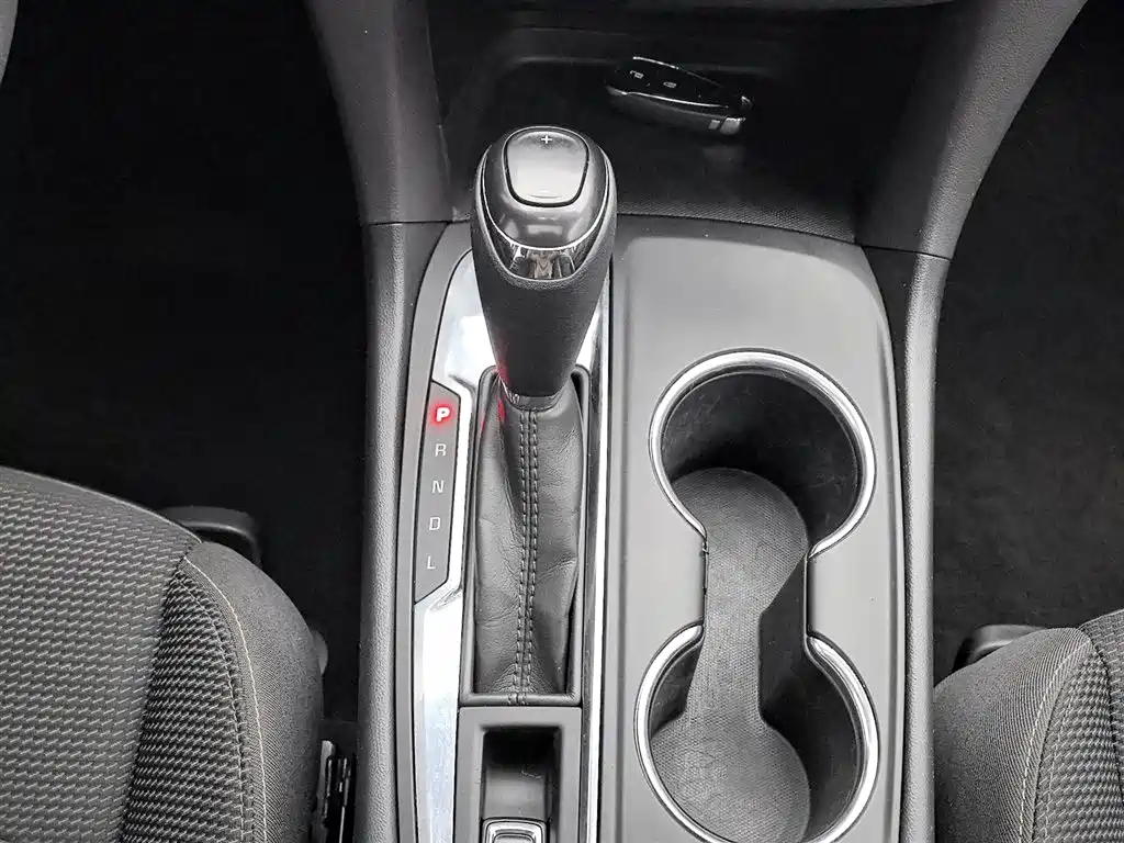 Chevrolet Equinox 2017 — фото 13