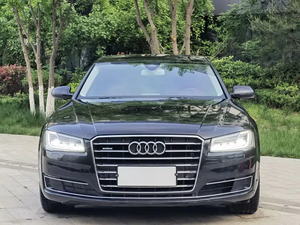 Audi A8 2015 — фото 2