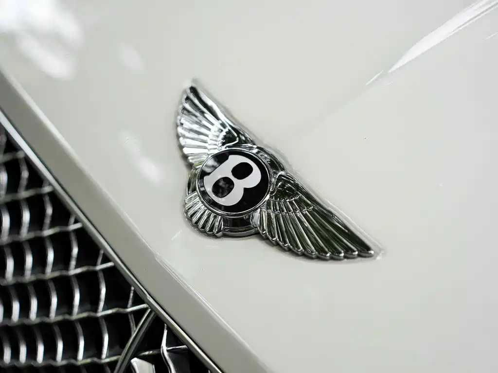 Bentley Continental 2022 — фото 4
