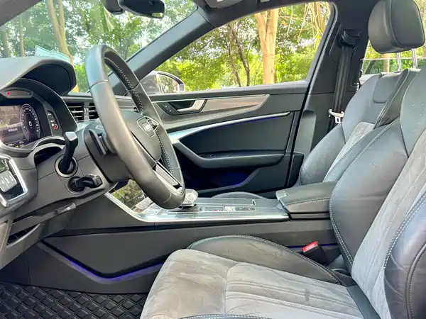 Audi A6L 2020