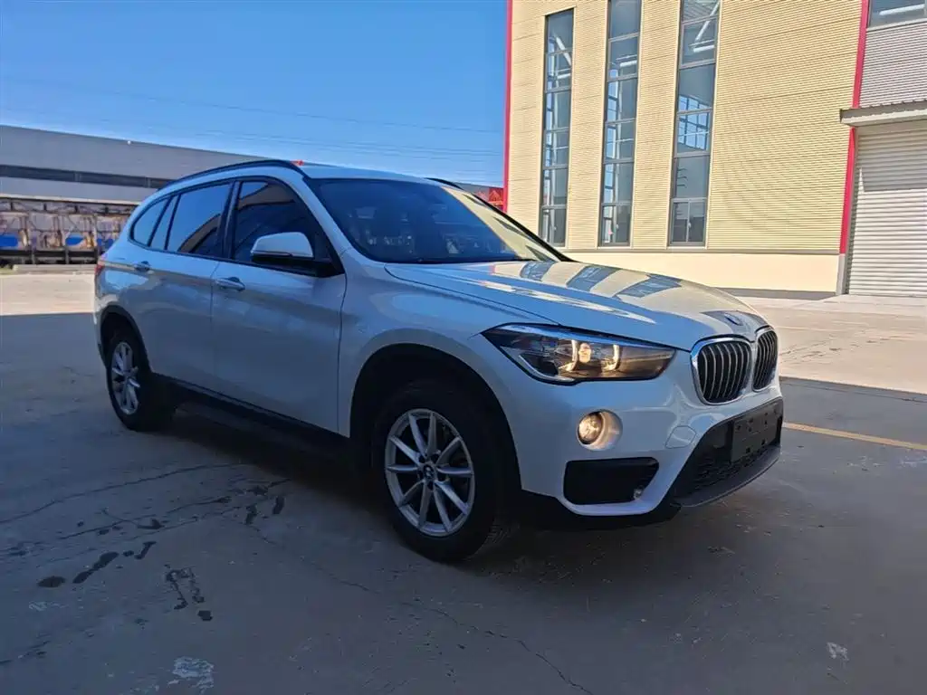 BMW X1 2019 — фото 4