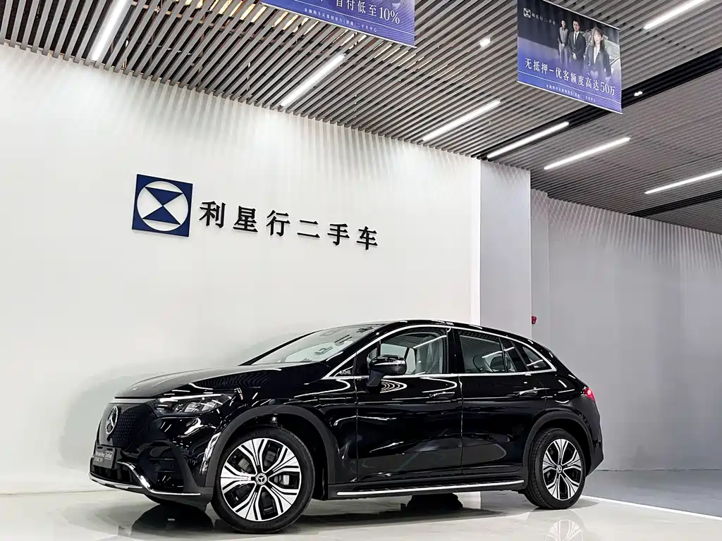 Mercedes-Benz EQE SUV 2025