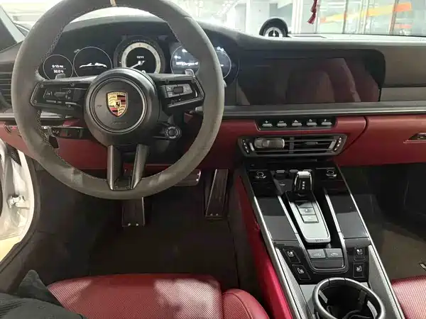 Porsche 911 2021