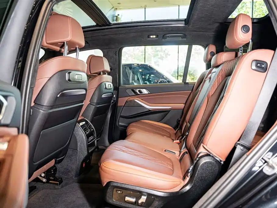 BMW X7 2023 — фото 11