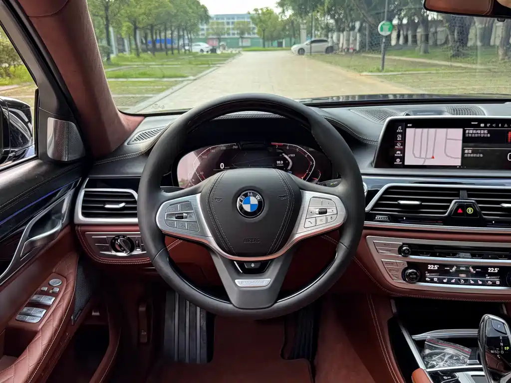 BMW 7 Series 2020 — фото 17