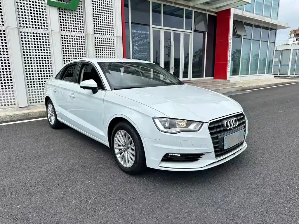 Audi A3 2017 — фото 21
