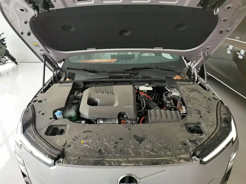 Volvo XC70 PHEV 2025 — фото 20