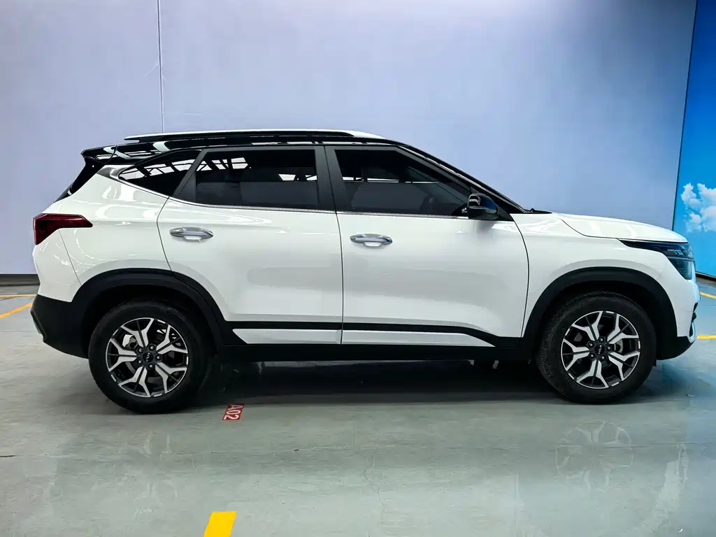 Kia KX3 Proud Running 2021