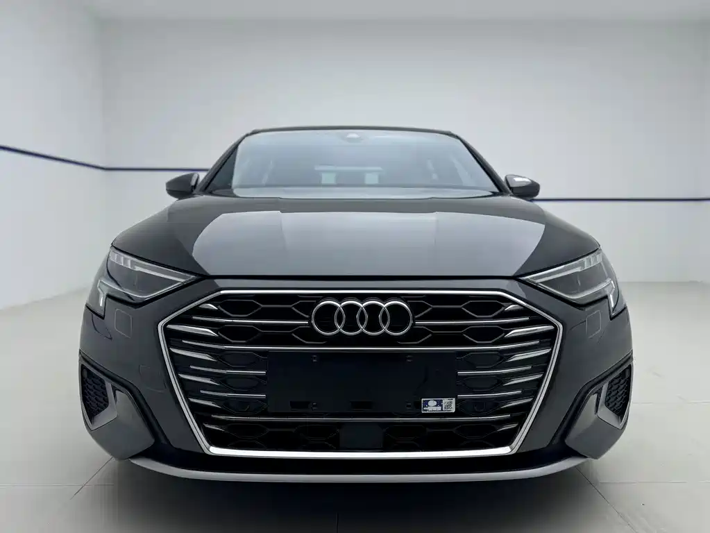 Audi A3 2022 — фото 2