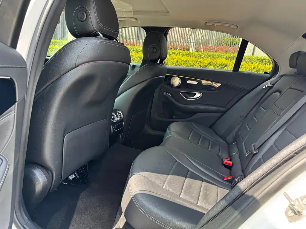 Mercedes-Benz C-Class 2019 — фото 6