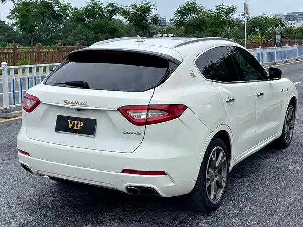 Maserati Levante 2016