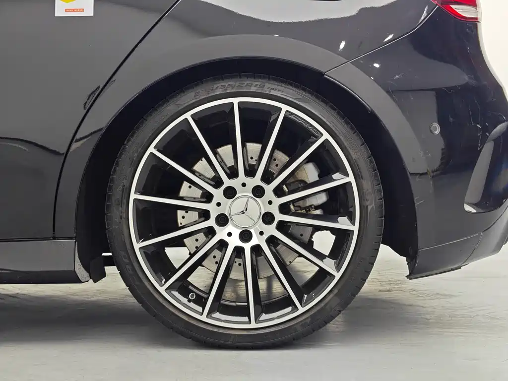Mercedes-Benz A-Class AMG 2022 — фото 19